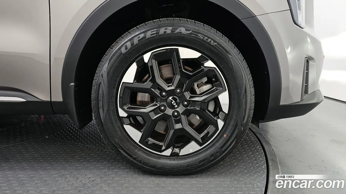 Kia Sorento — фото 9