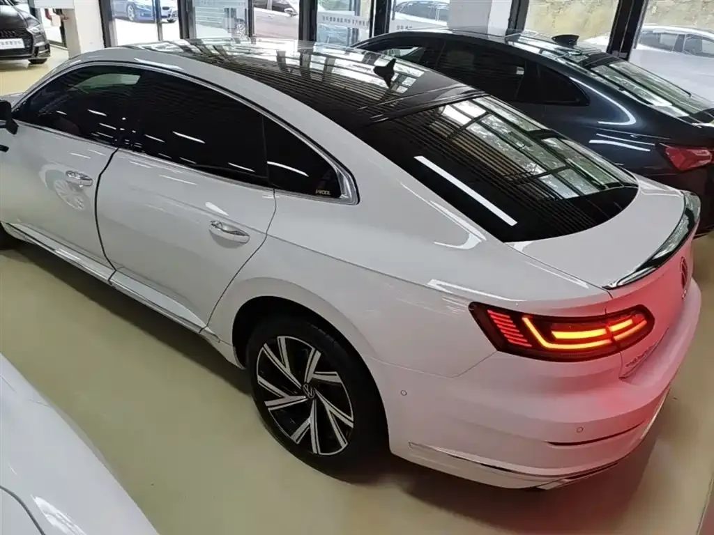 Volkswagen CC — фото 8