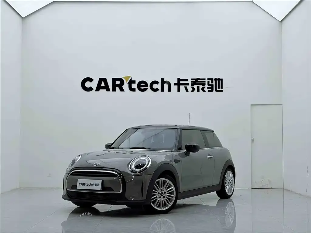 MINI Cooper (3-door) — фото 1