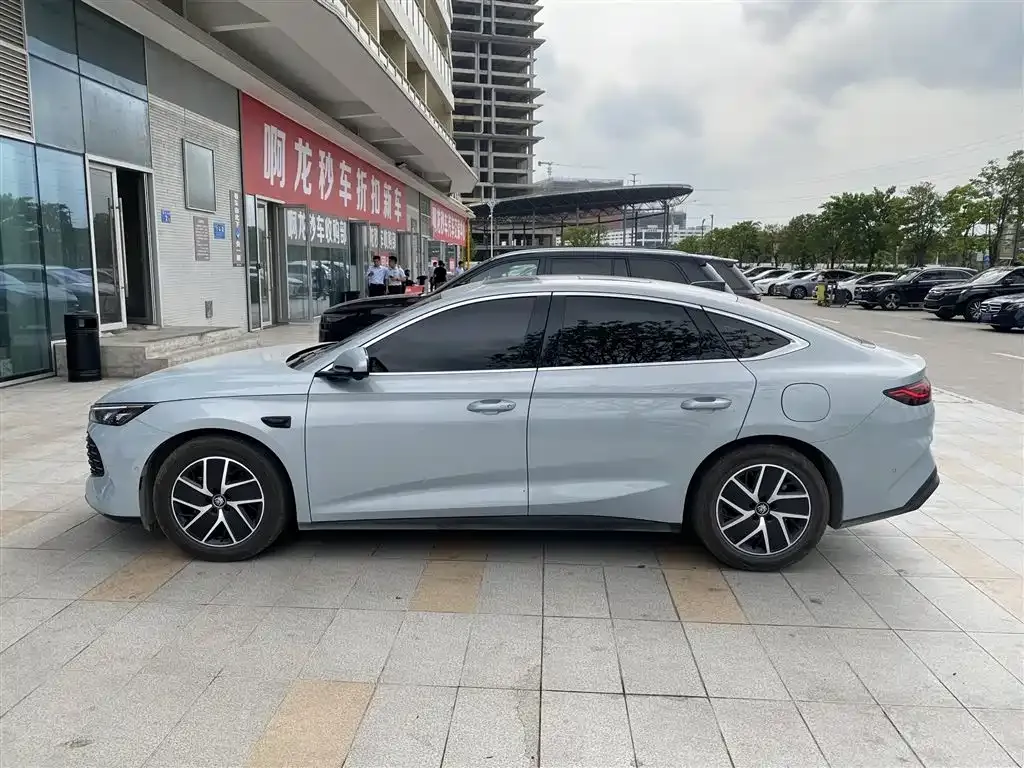 BYD Qin L — фото 6