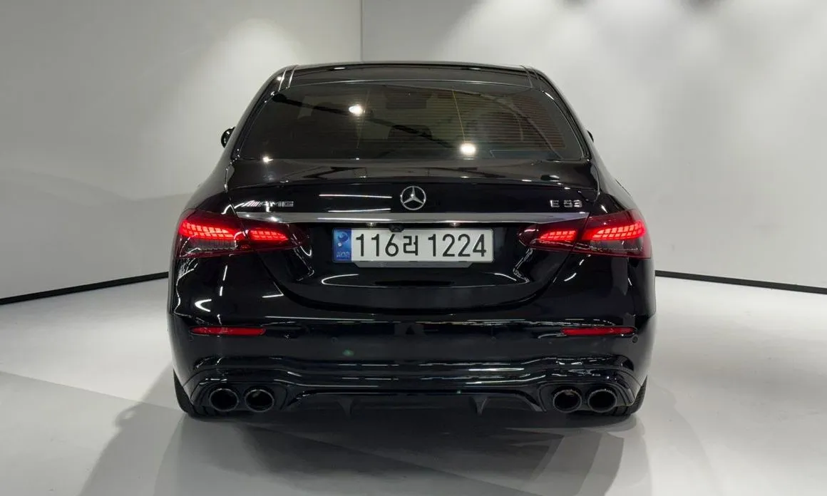 Mercedes-Benz E-Class — фото 10