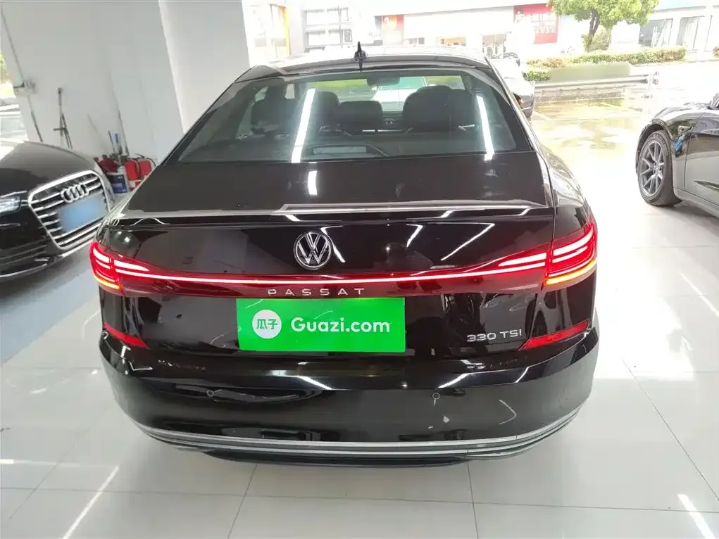 Volkswagen Passat — фото 6