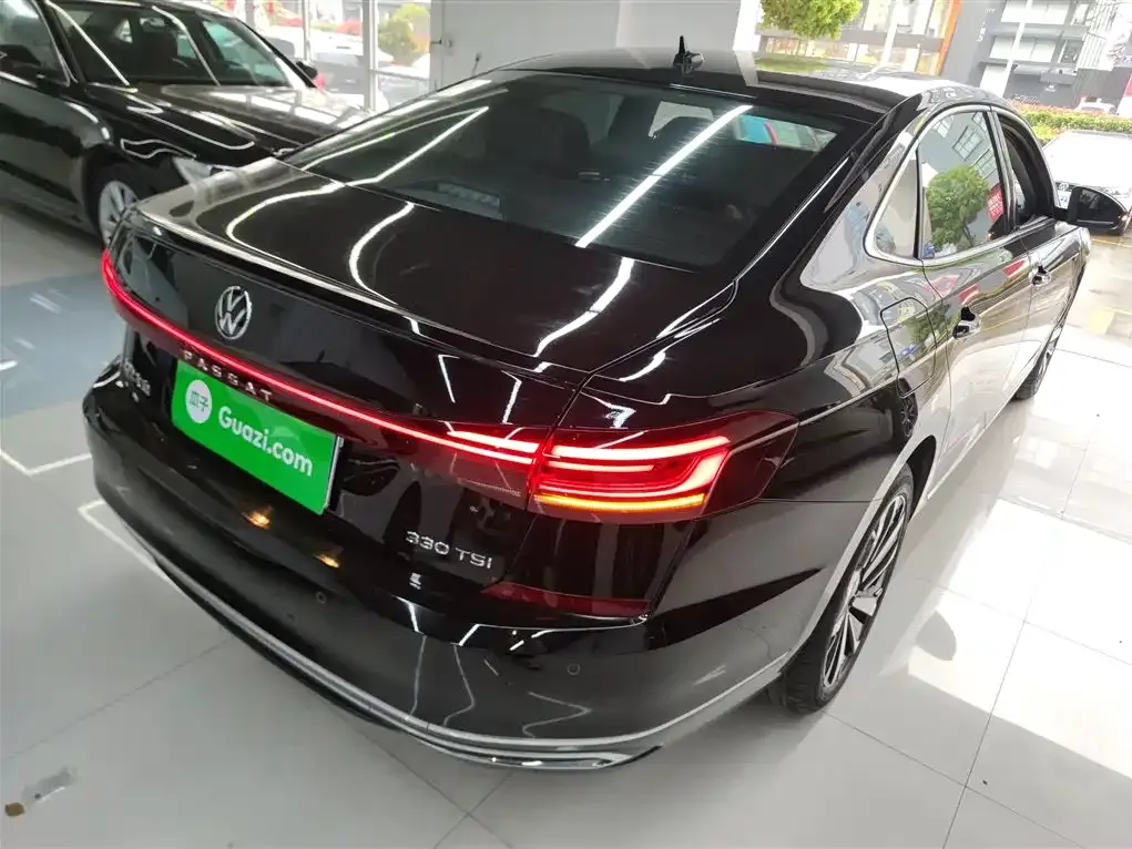 Volkswagen Passat — фото 2
