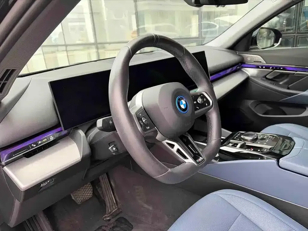 BMW i5 — фото 6