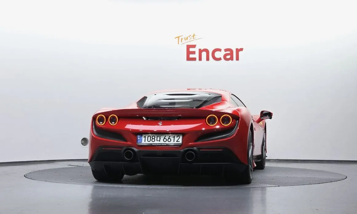 Ferrari F8 — фото 7
