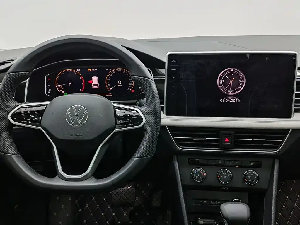 Volkswagen Tiguan L — фото 6
