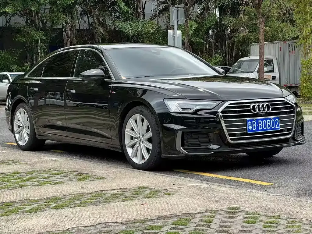 Audi A6L — фото 8