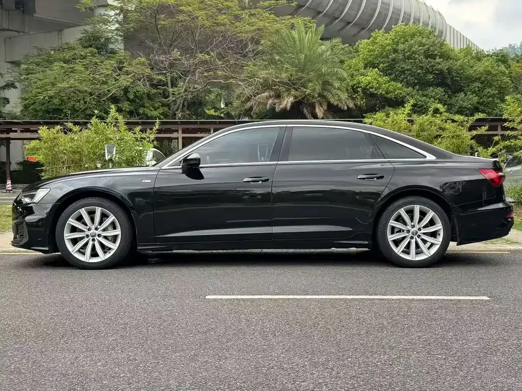 Audi A6L — фото 4