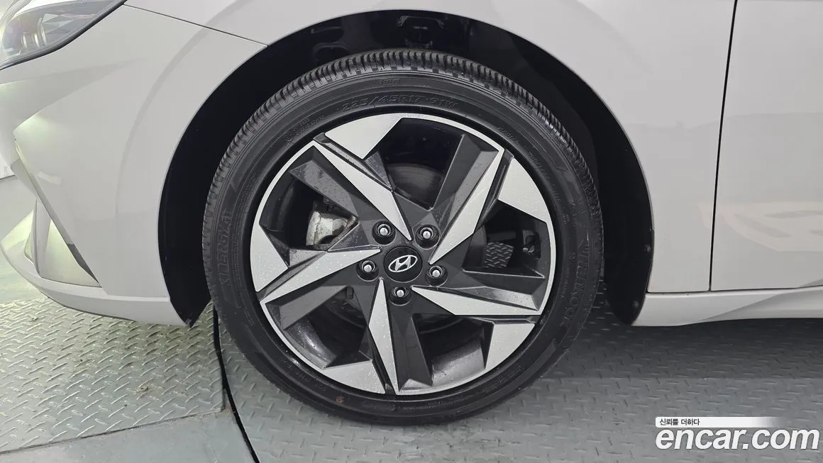 Hyundai AVANTE — фото 4
