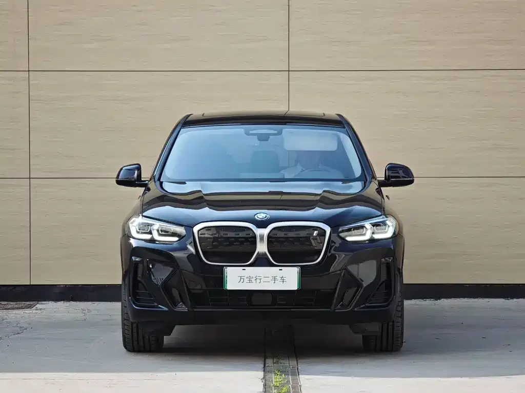 BMW iX3 — фото 4