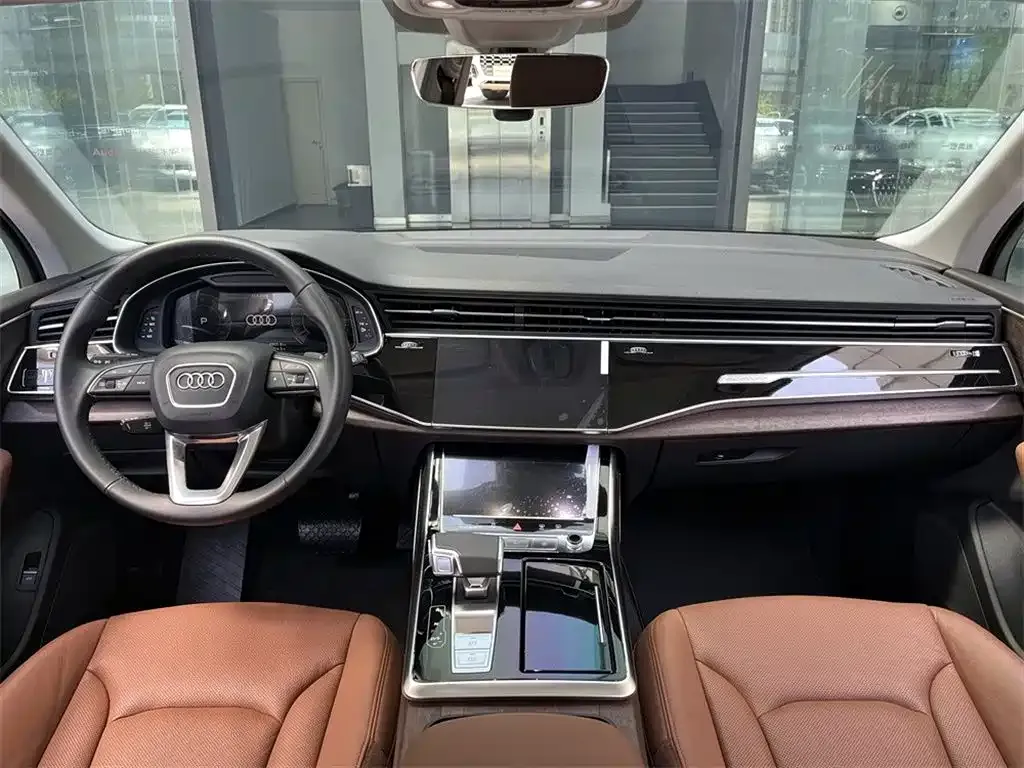 Audi Q7 — фото 5