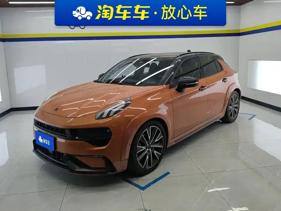 Lynk & Co 02 Hatchback — фото 1