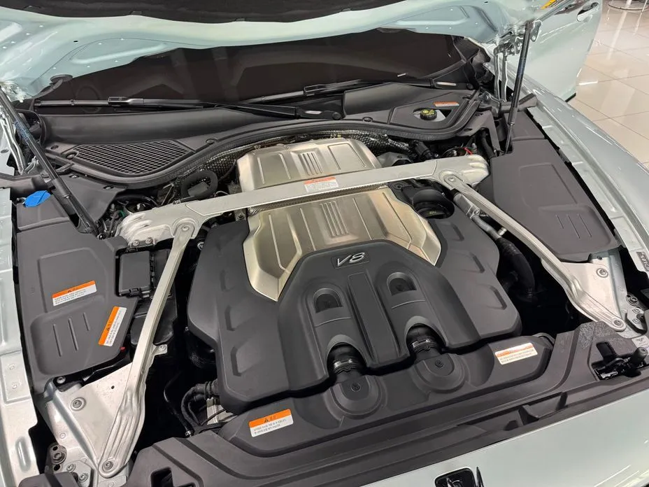 Bentley Flying Spur — фото 9