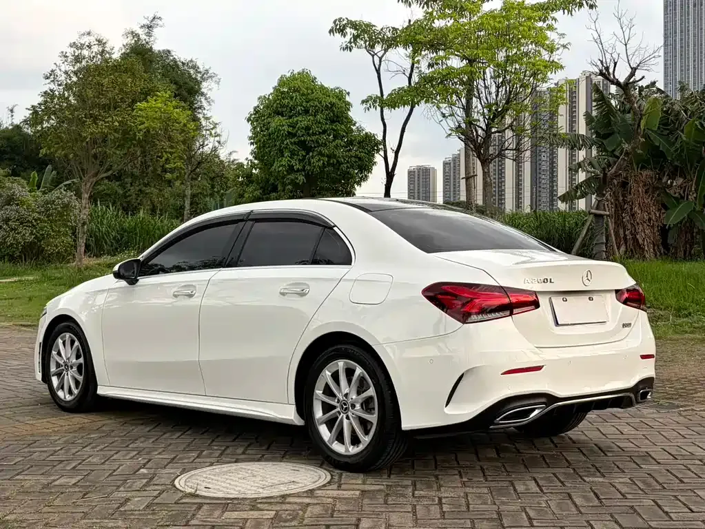 Mercedes-Benz A-Class — фото 8