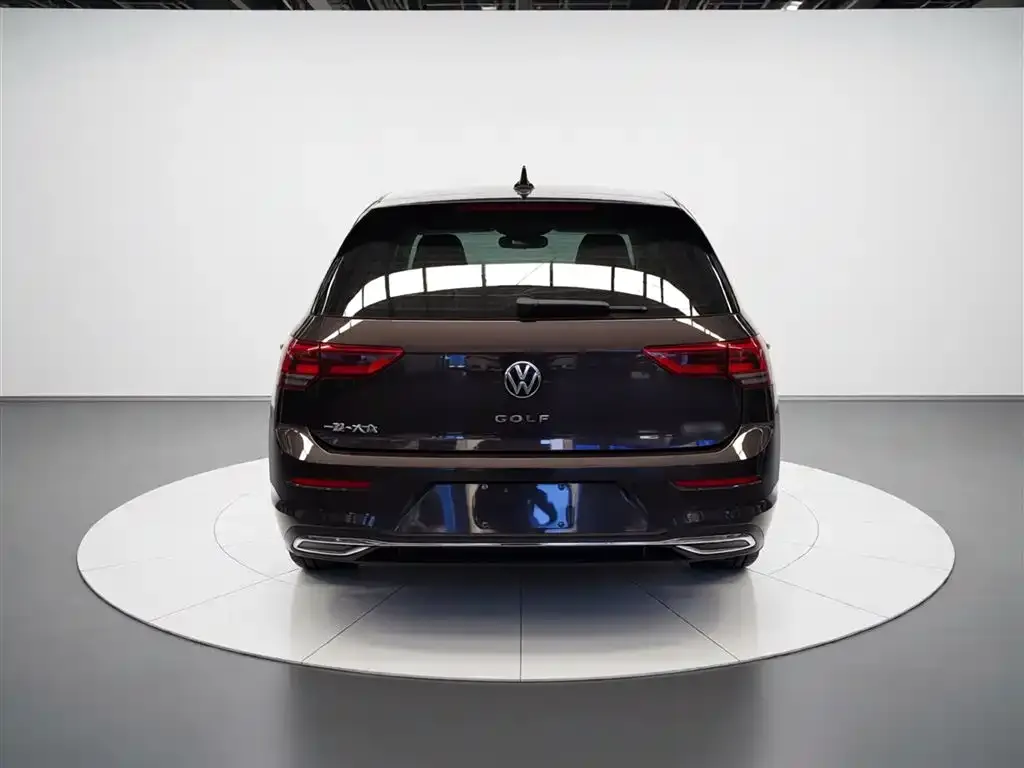 Volkswagen Golf — фото 5