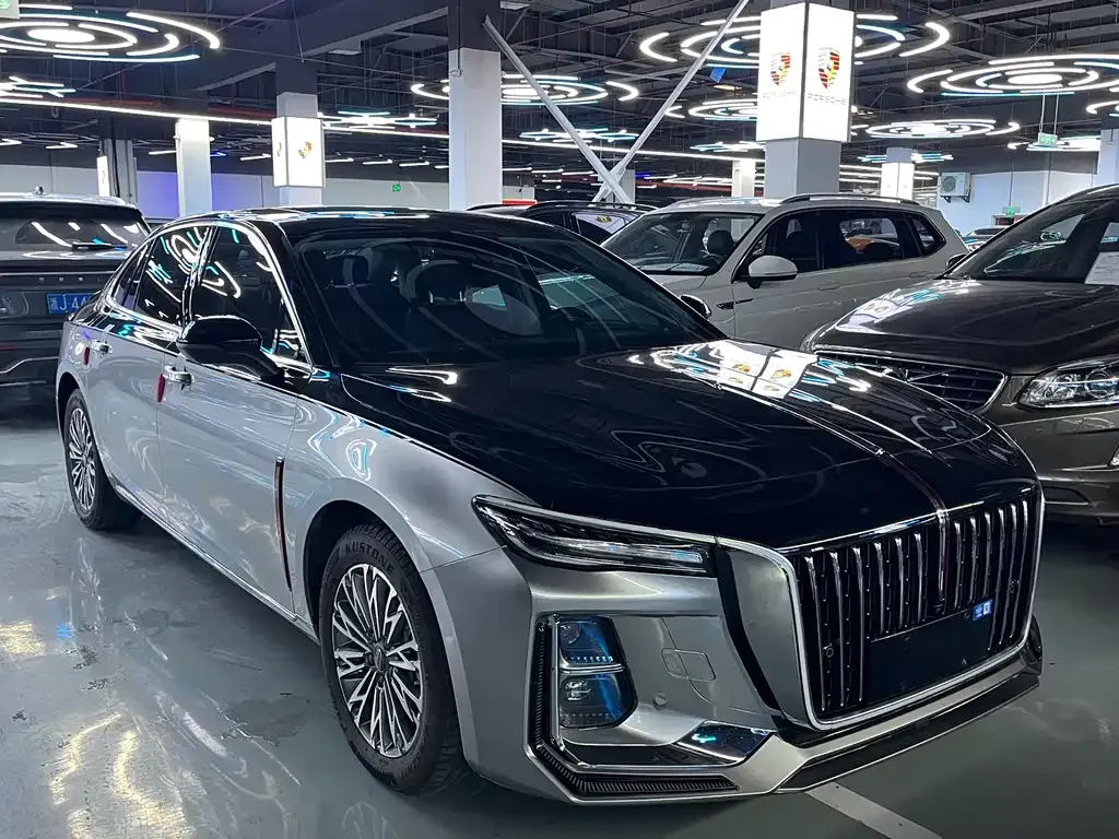 Hongqi H5 — фото 10