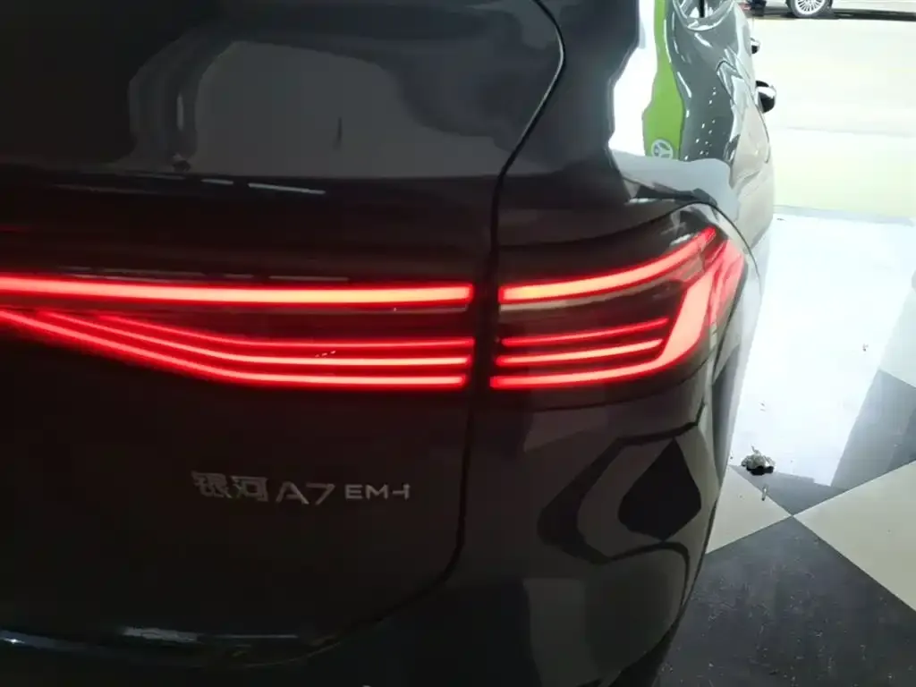Geely Galaxy A7 — фото 4