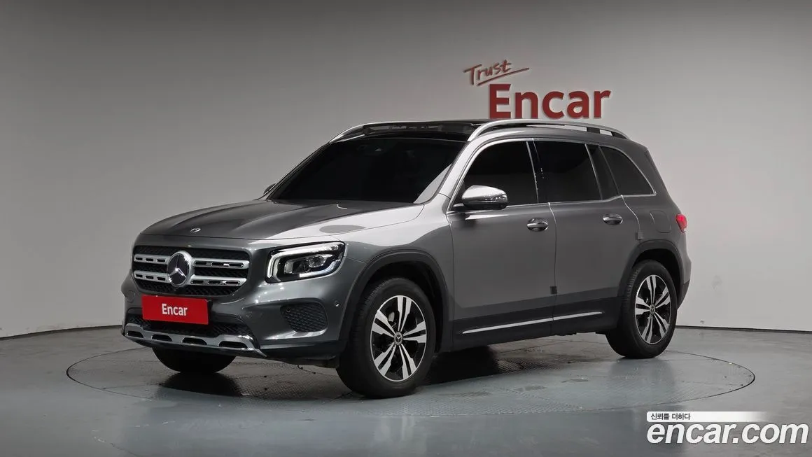 Mercedes-Benz GLB-Class — фото 1