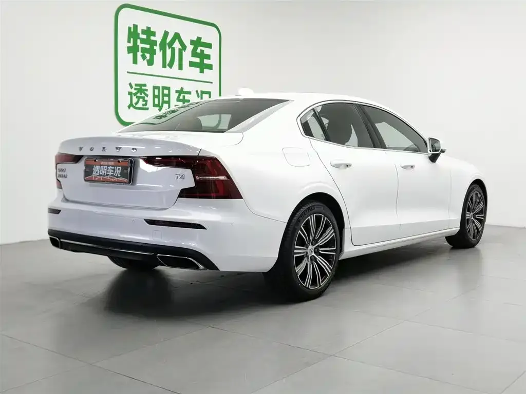 Volvo S60 — фото 4