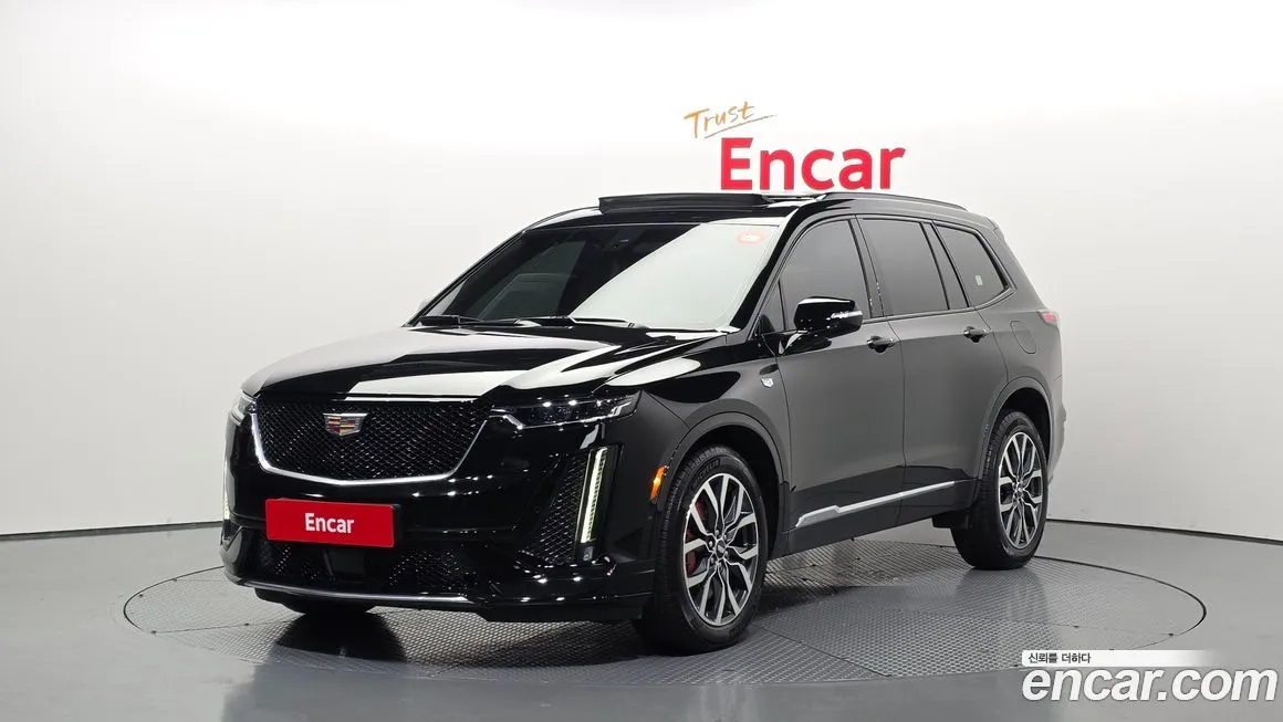 Cadillac XT6 — фото 1
