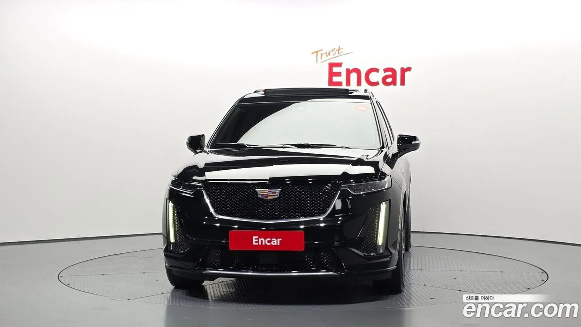 Cadillac XT6 — фото 2