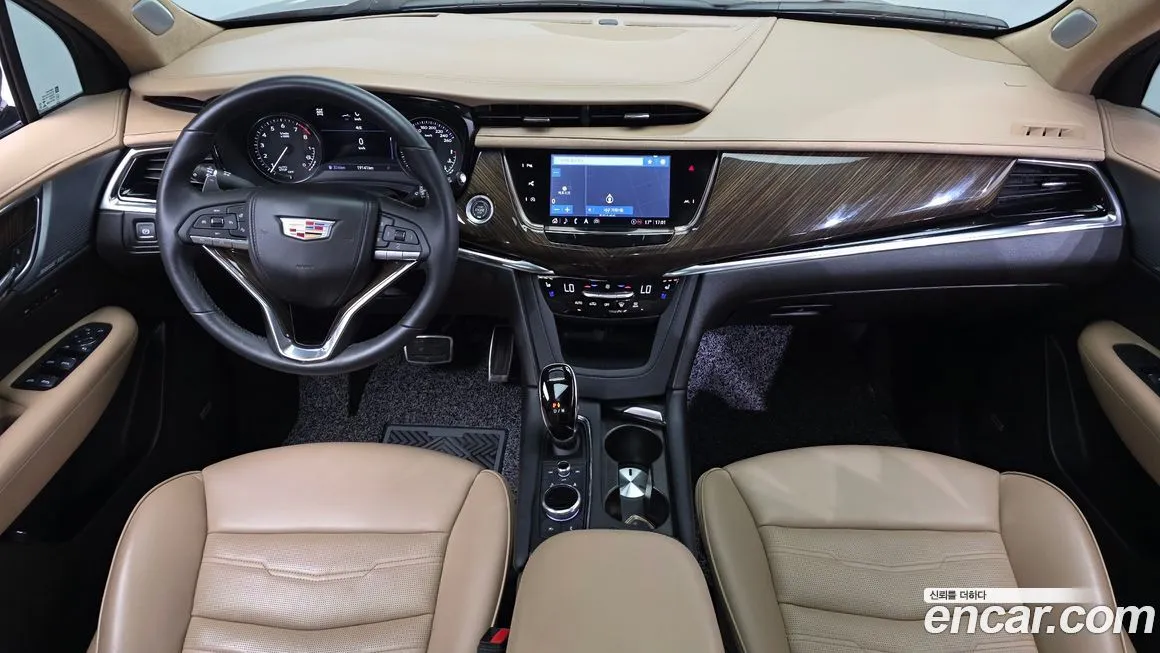 Cadillac XT6 — фото 7