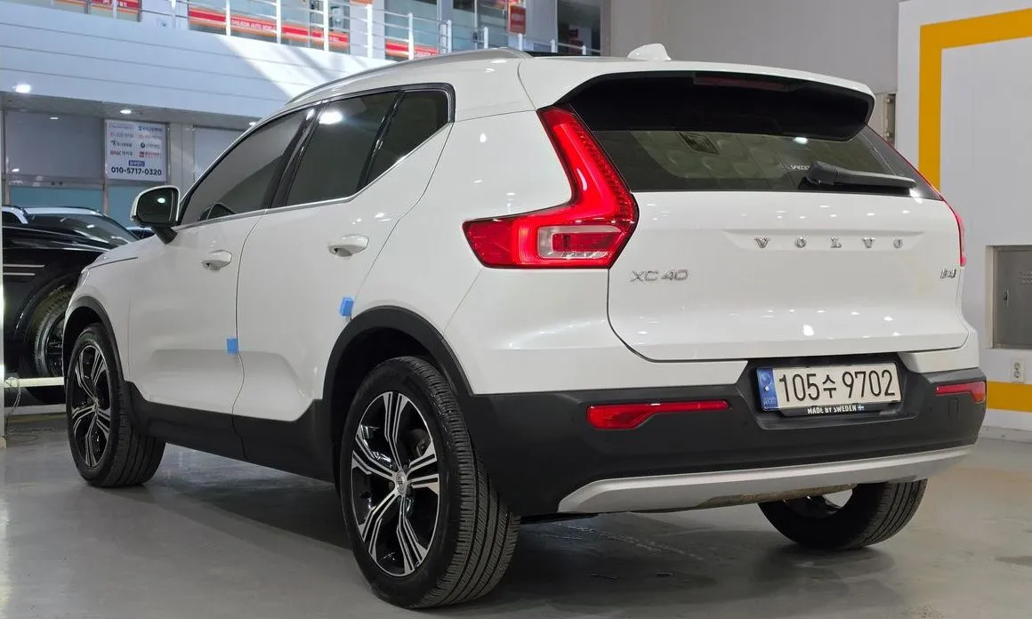 Volvo XC40 — фото 6