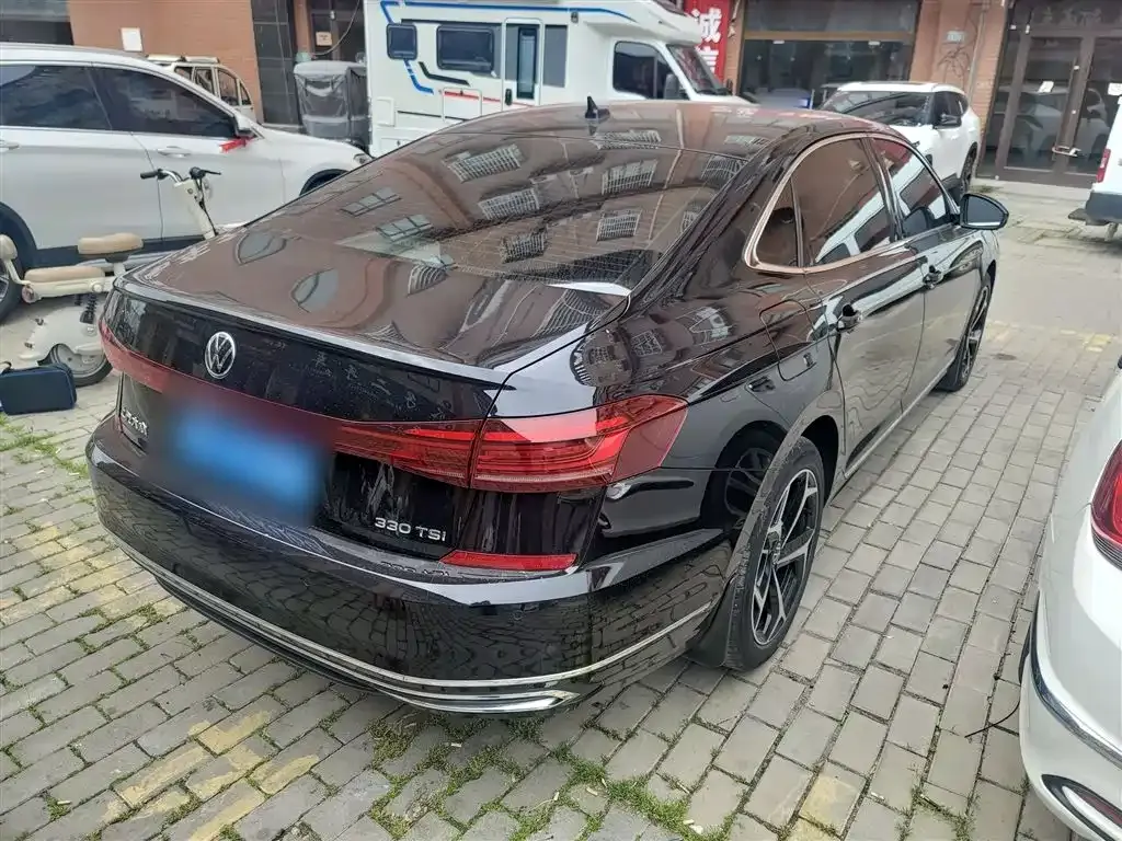 Volkswagen Passat — фото 9