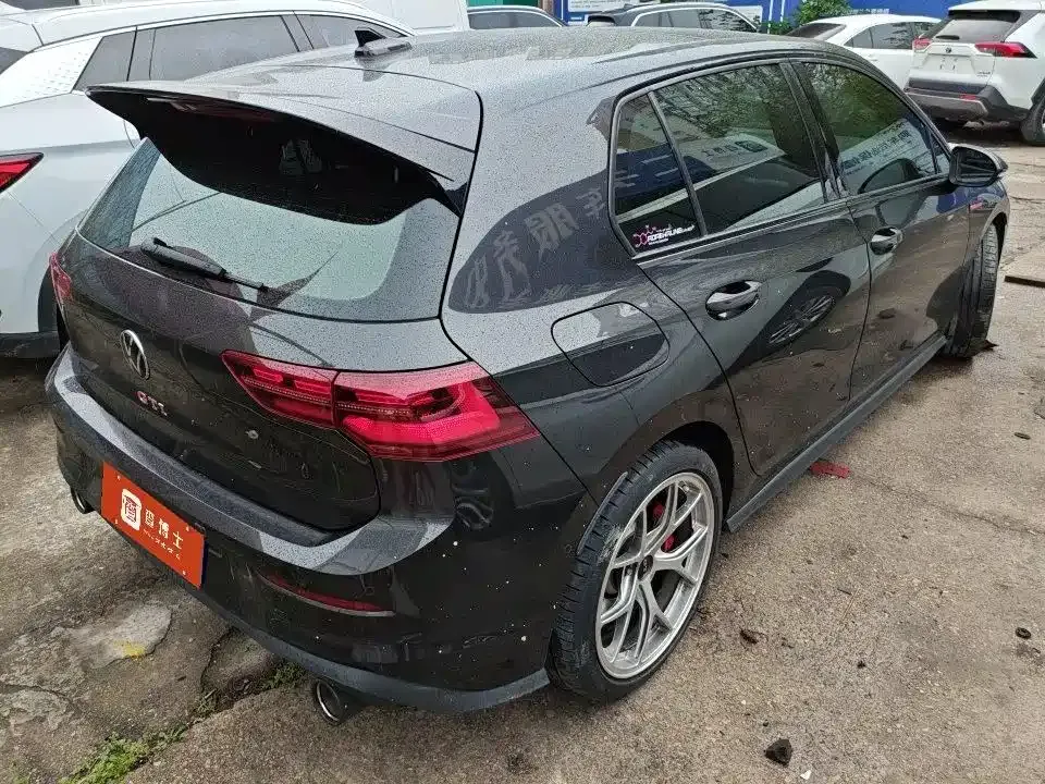 Volkswagen Golf GTI — фото 4