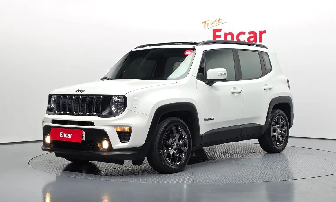 Jeep Renegade — фото 1