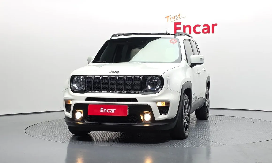 Jeep Renegade — фото 5