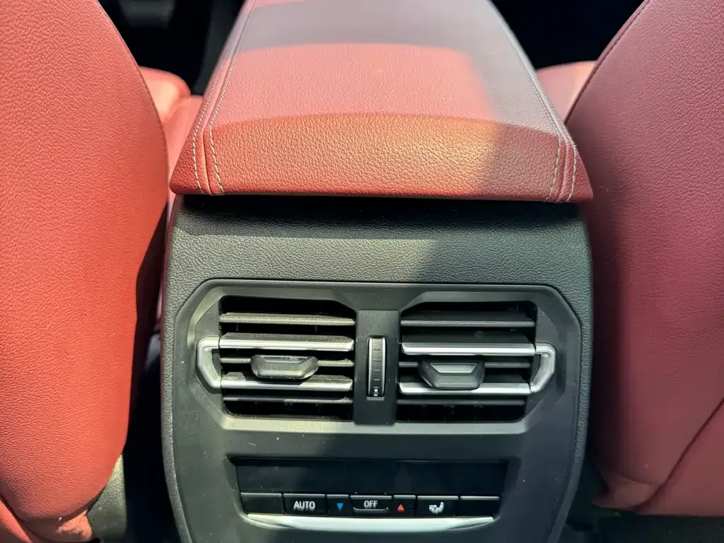 BMW i3 — фото 5