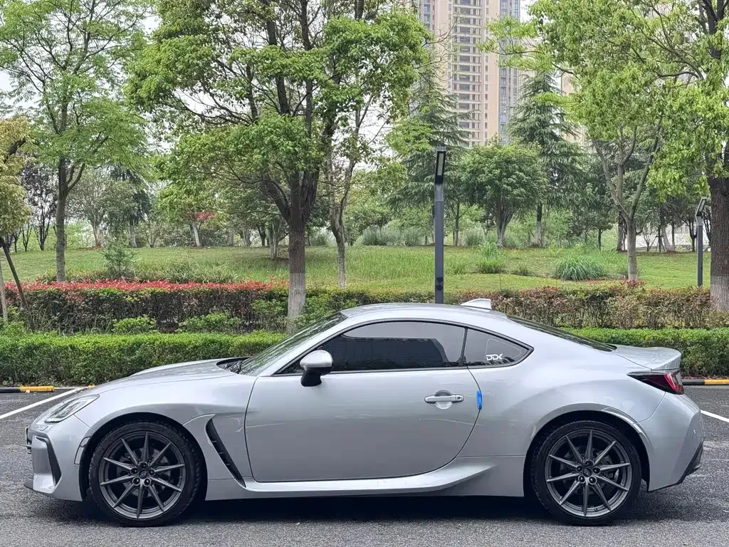 Subaru BRZ — фото 4