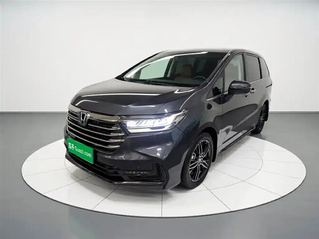 Honda Odyssey — фото 1
