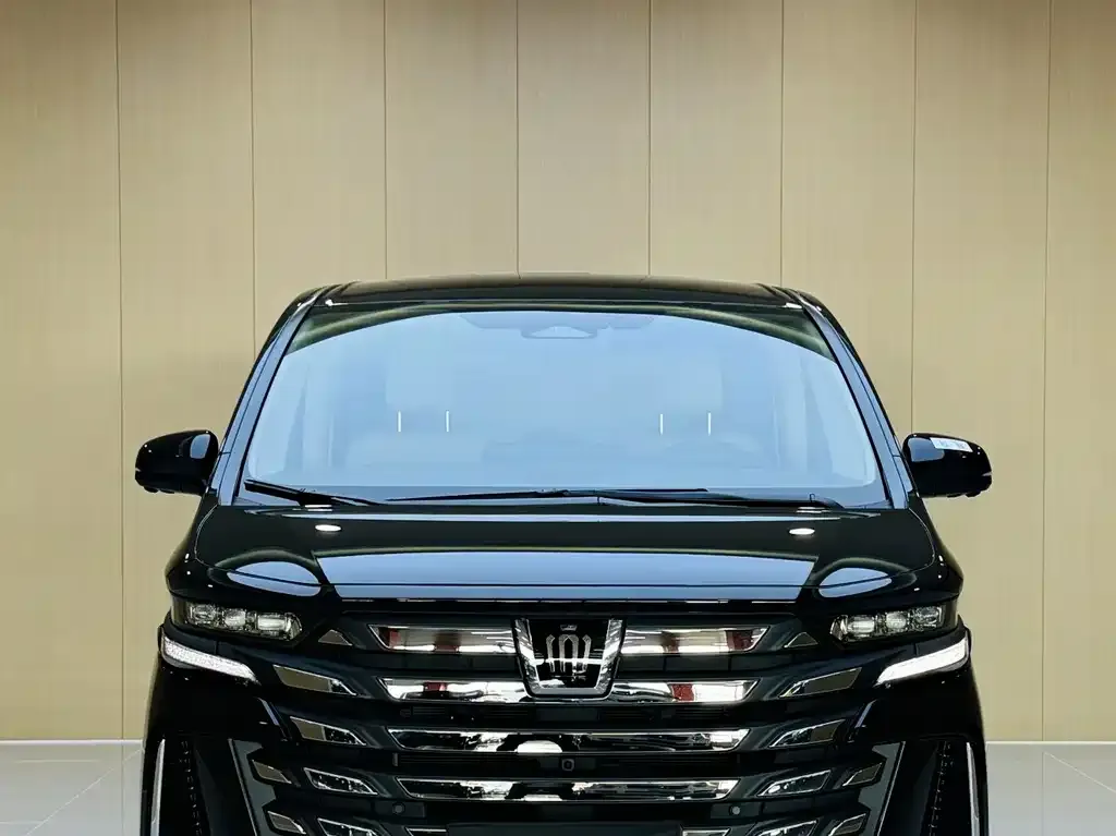 Toyota Vellfire — фото 3