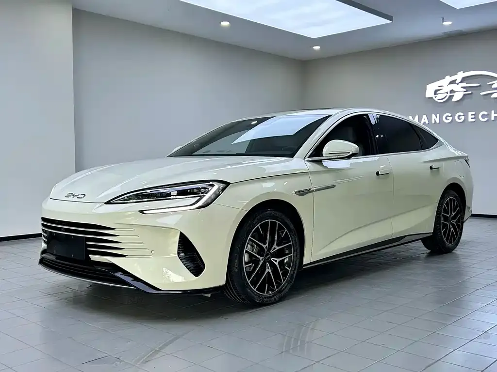 BYD Seal — фото 1