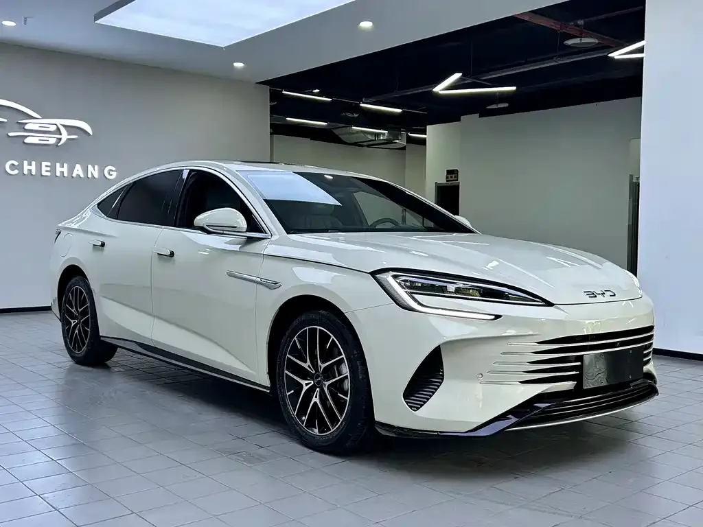 BYD Seal — фото 4
