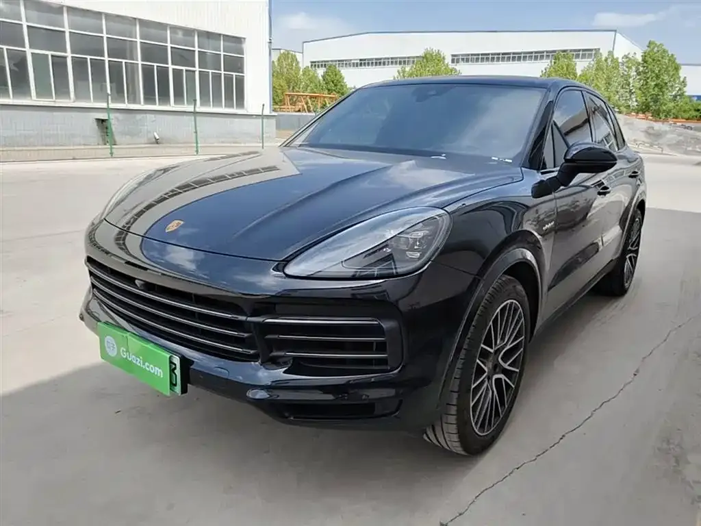 Porsche Cayenne Hybrid — фото 1