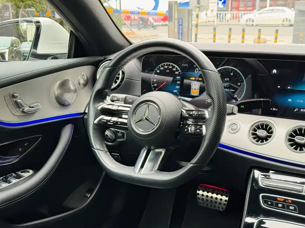 Mercedes-Benz E-Class (Import) — фото 7