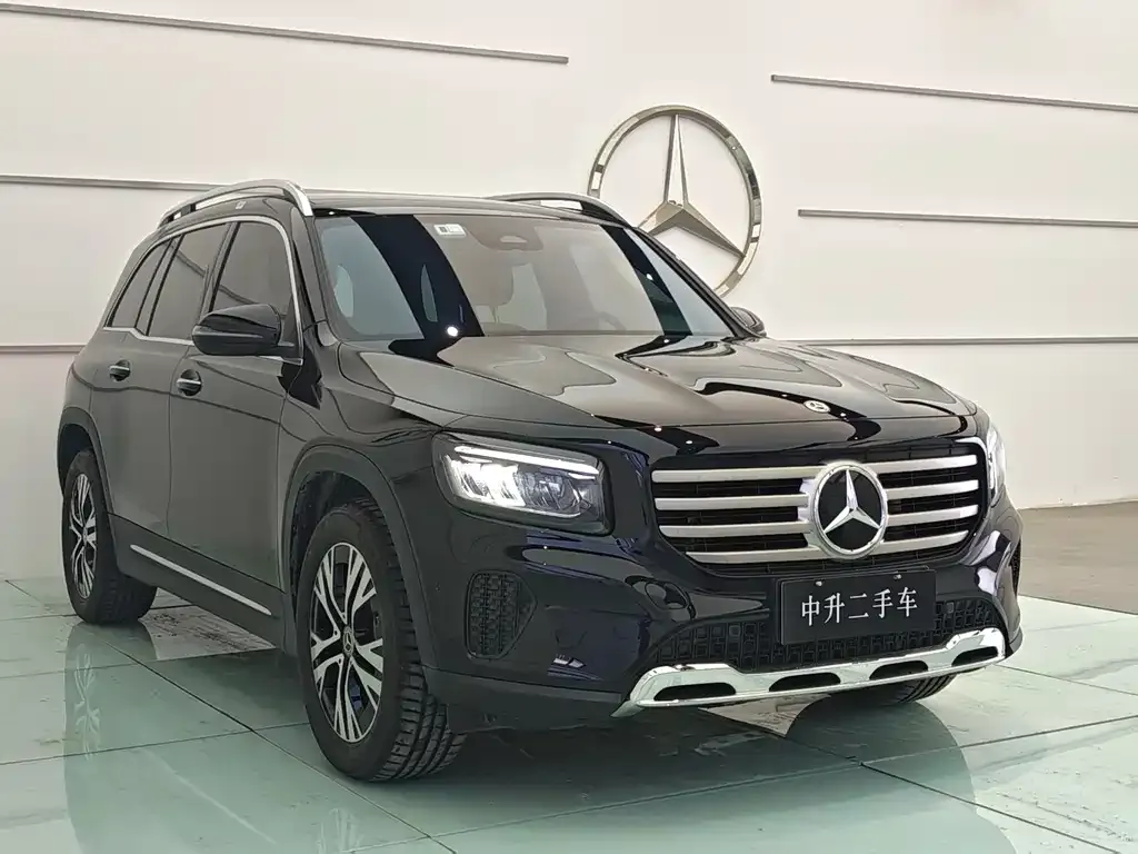 Mercedes-Benz GLB — фото 10