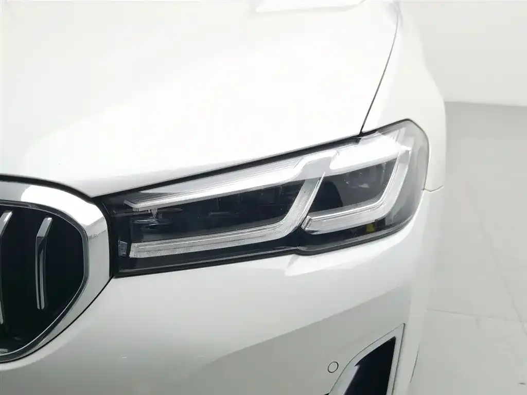 BMW 5 Series New Energy — фото 6