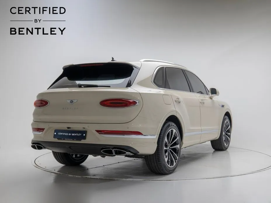 Bentley Bentayga — фото 9