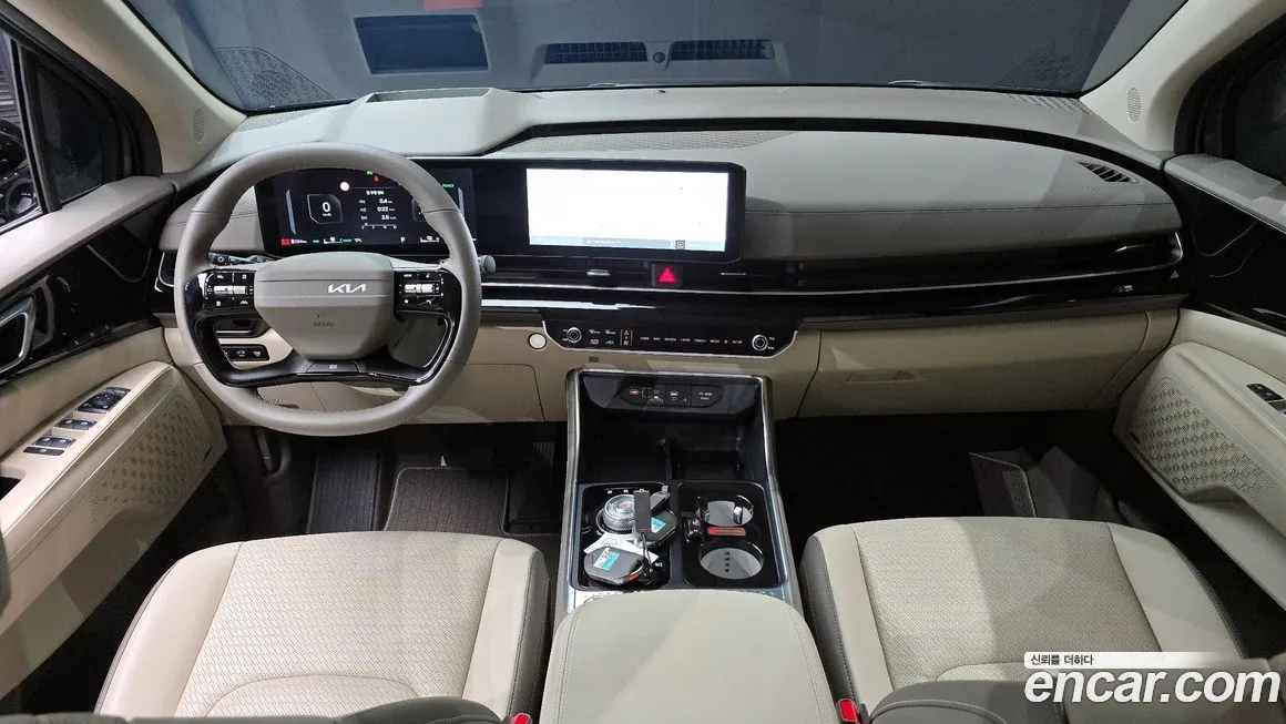 Kia Carnival — фото 10
