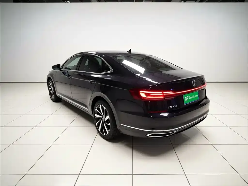 Volkswagen Passat — фото 5