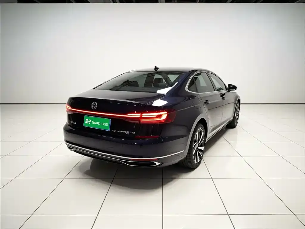 Volkswagen Passat — фото 4