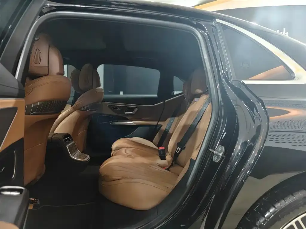 Mercedes-Benz E-Class New Energy — фото 4