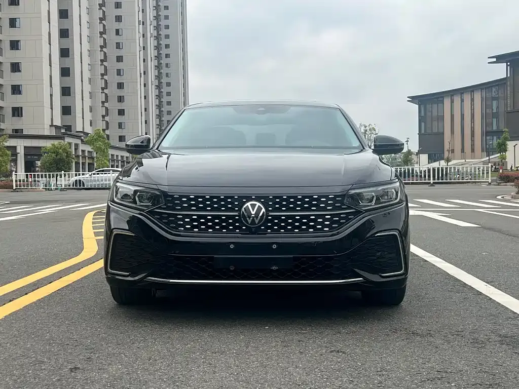 Volkswagen Passat — фото 4
