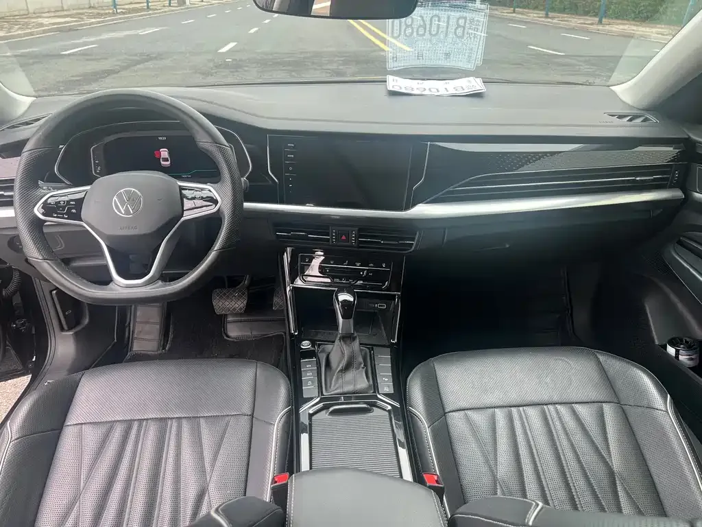 Volkswagen Passat — фото 5