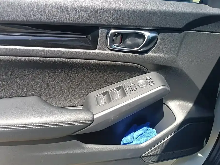 Honda Civic — фото 8