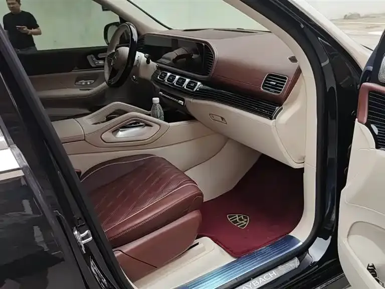 Mercedes-Benz GLS — фото 10